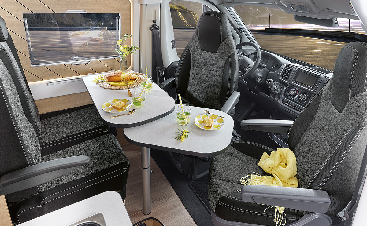 Campervan Dreamer D43 UP SELECT